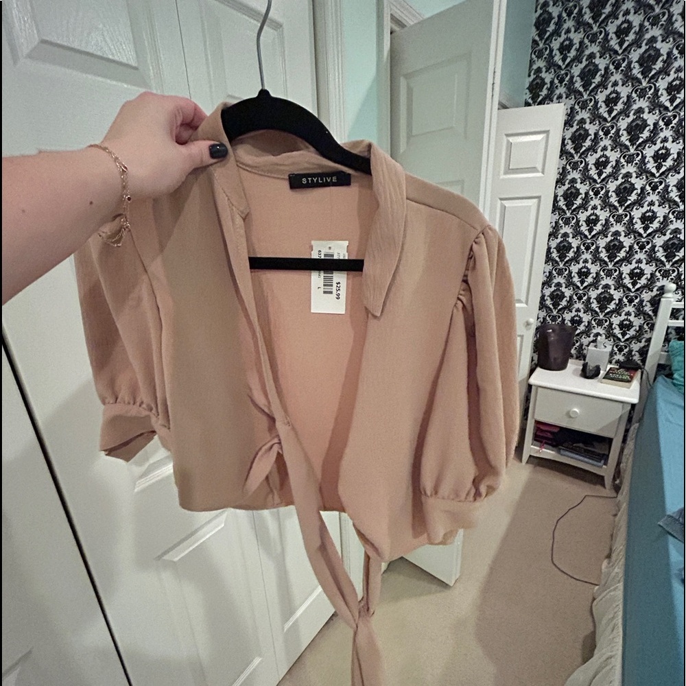 Cropped sexy blouse